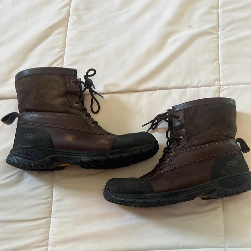UGG Men's Brown Leather Boots